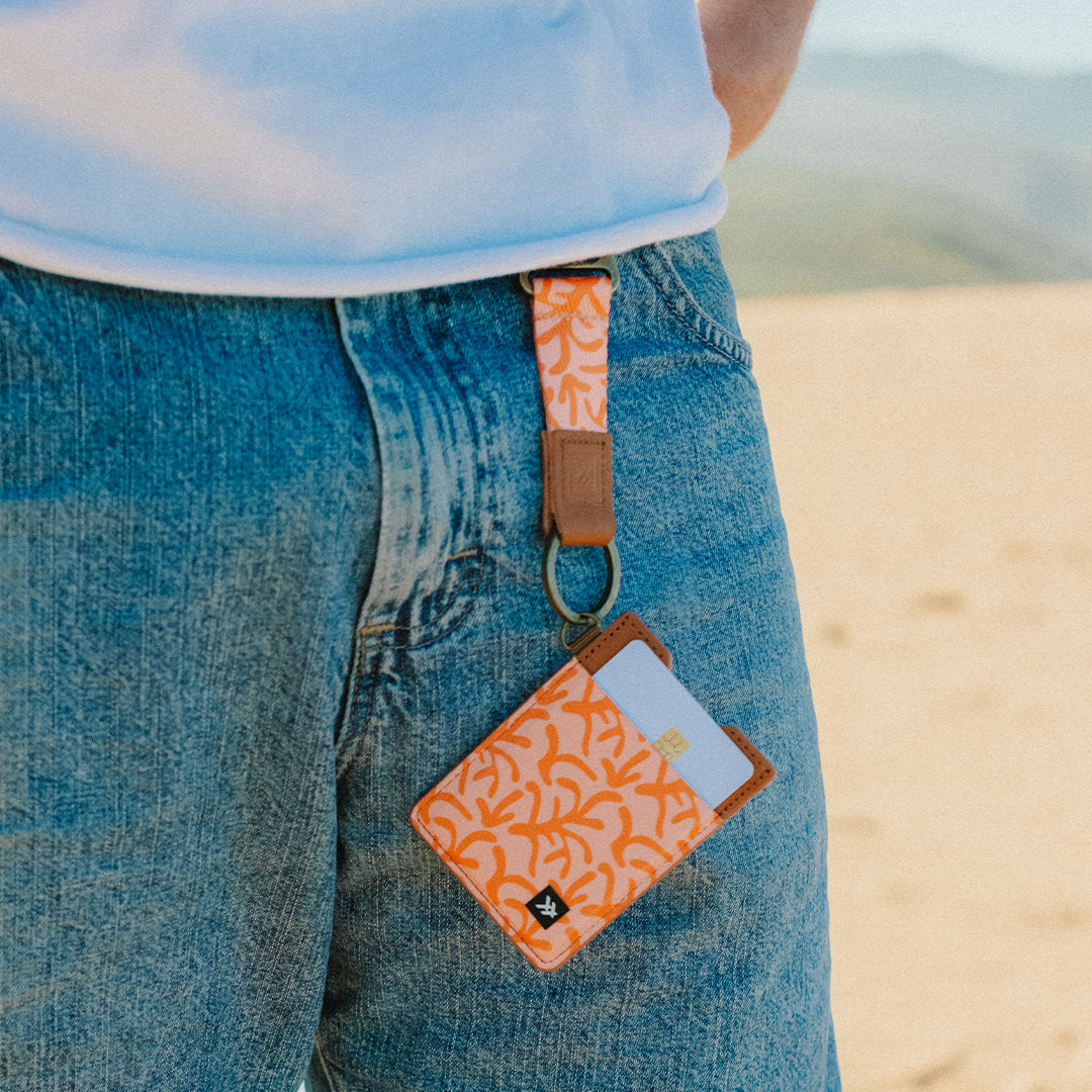 Vertical Leather Wallet - Coral Reef - Thread®