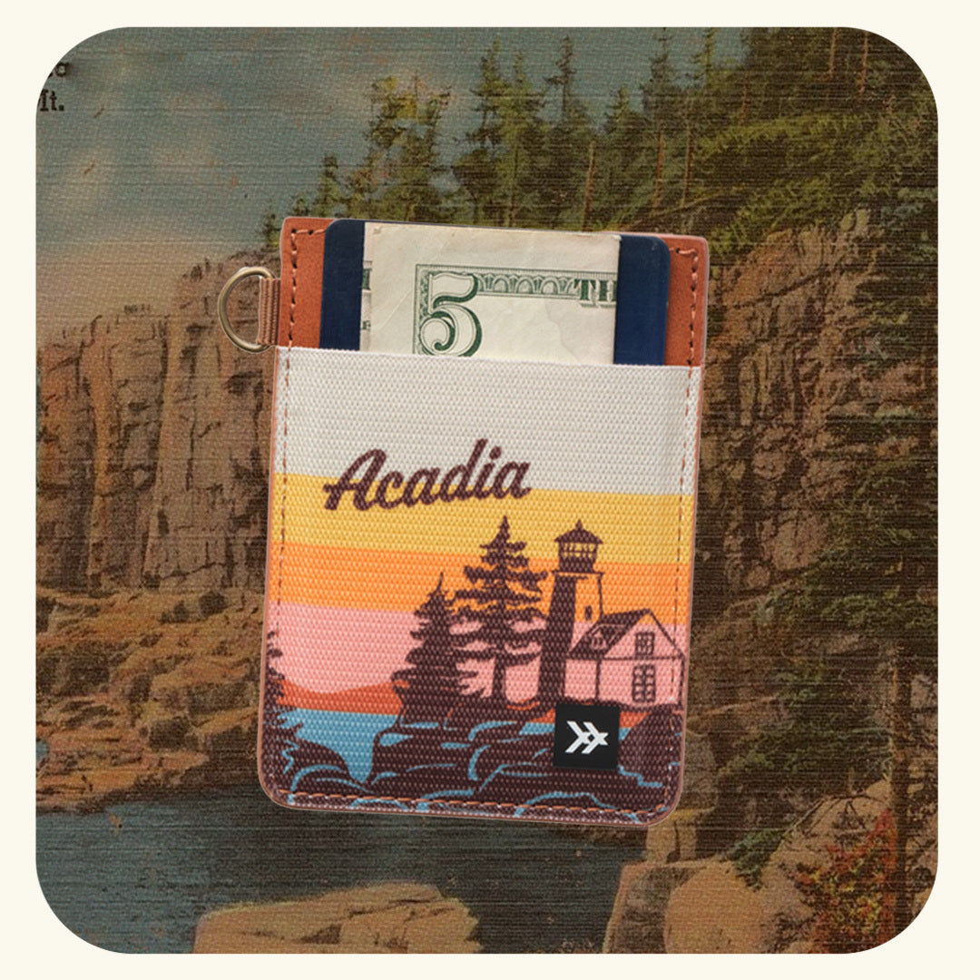Vertical Leather Wallet - Acadia - Thread®