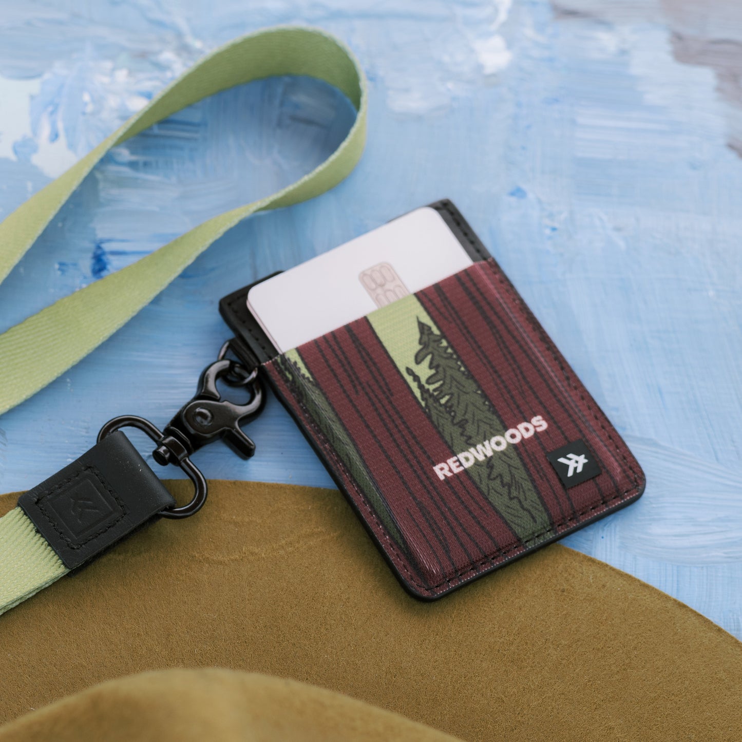 Vertical Leather Wallet - Redwoods - Thread®
