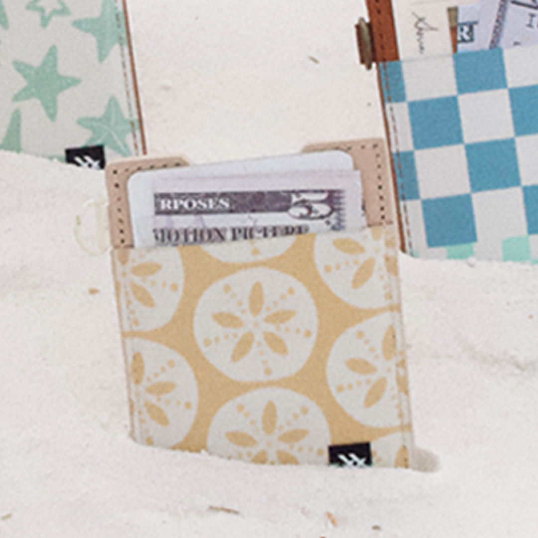 Vertical Leather Wallet - Sand Dollar - Thread®