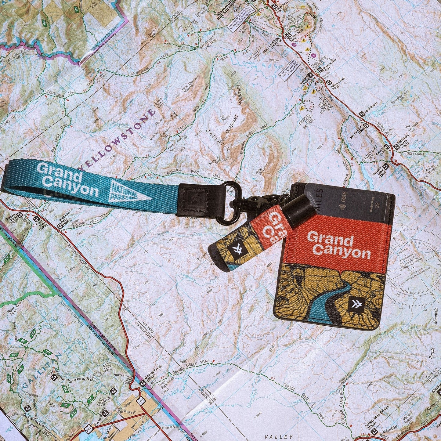 Vertical Leather Wallet - Grand Canyon - Thread®