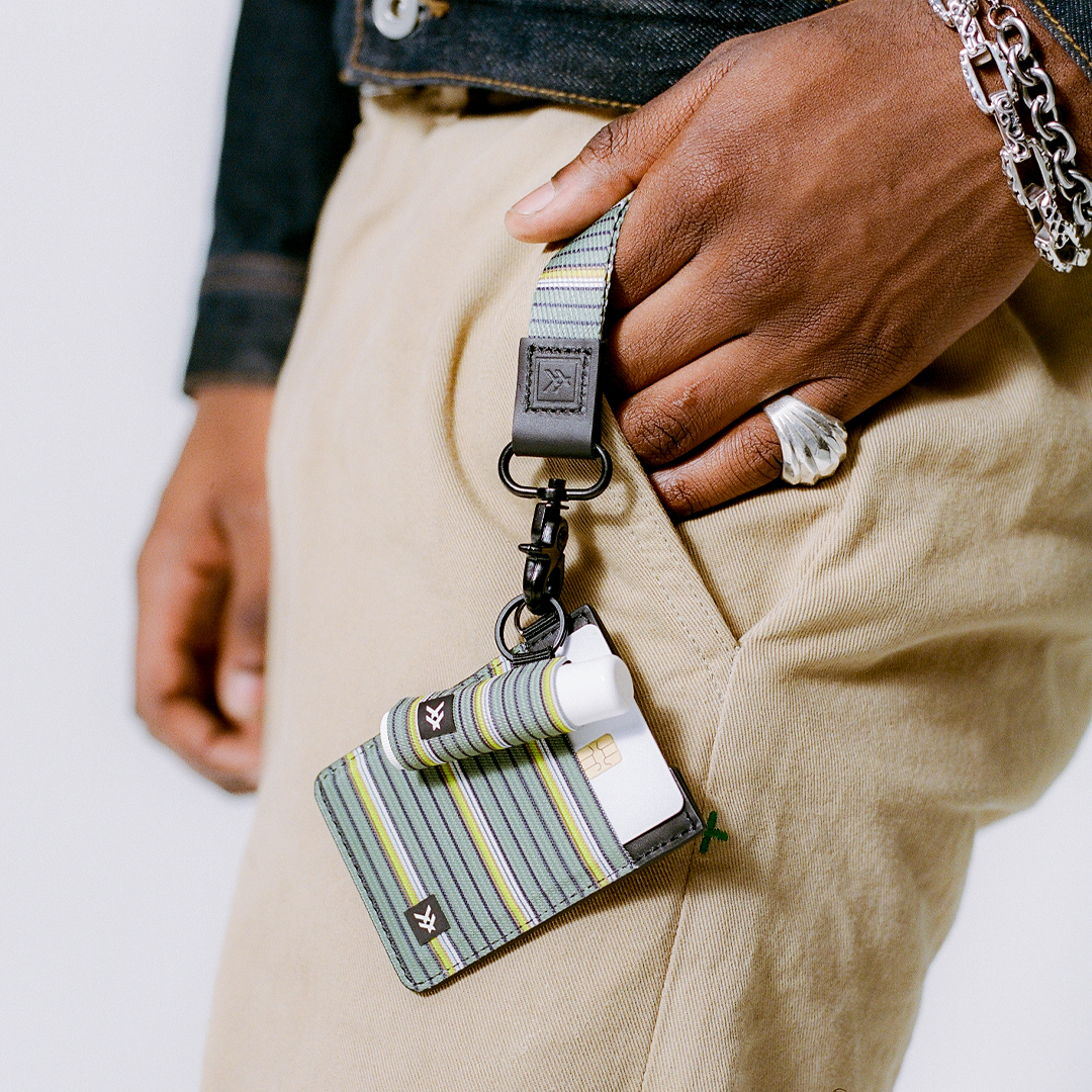 Vertical Leather Wallet - Clark - Thread®