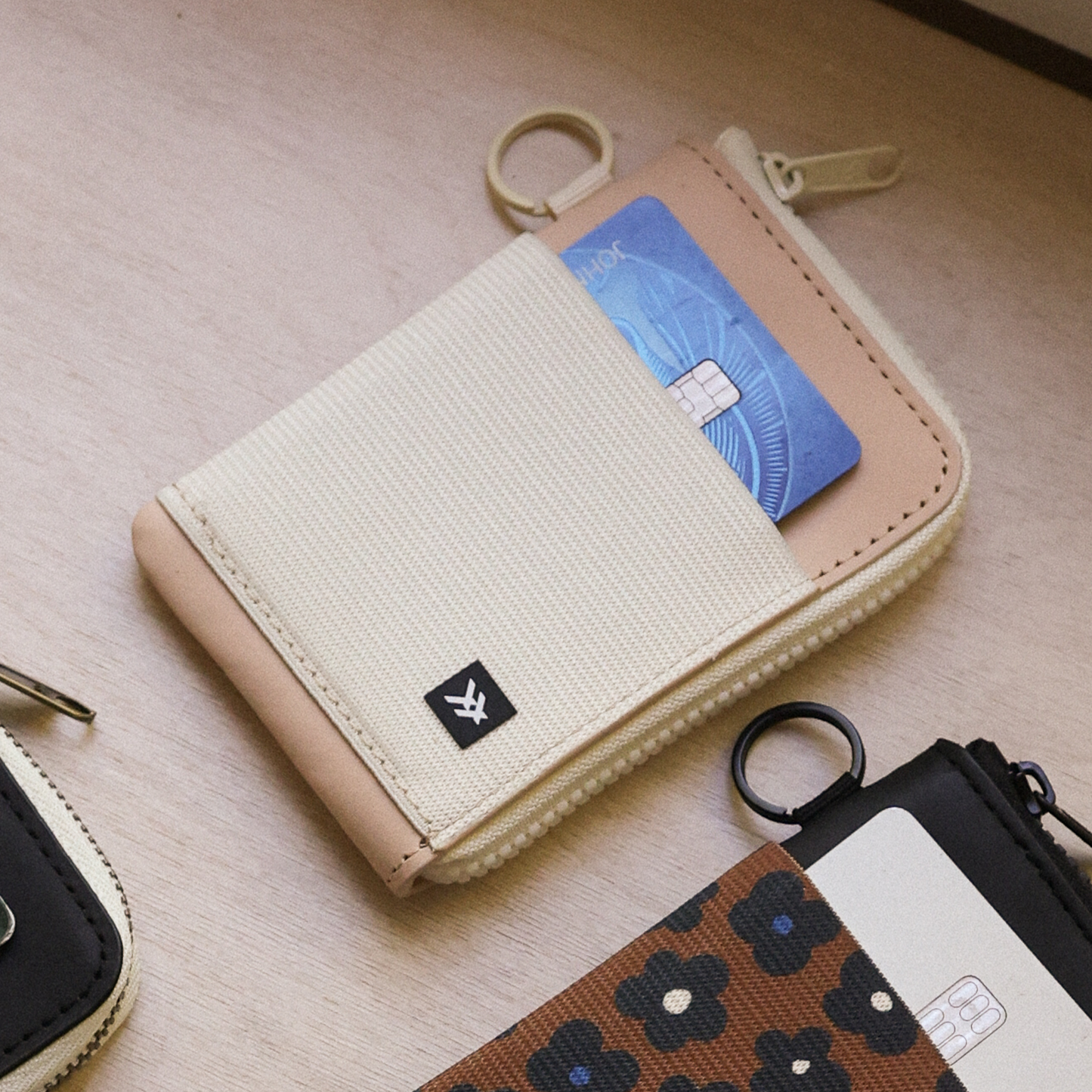 Leather Zip Wallet - Off White - Thread®