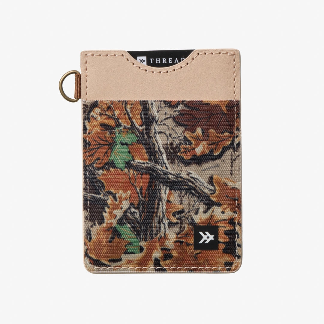 Vertical Leather Wallet - Realtree Advantage - Thread®