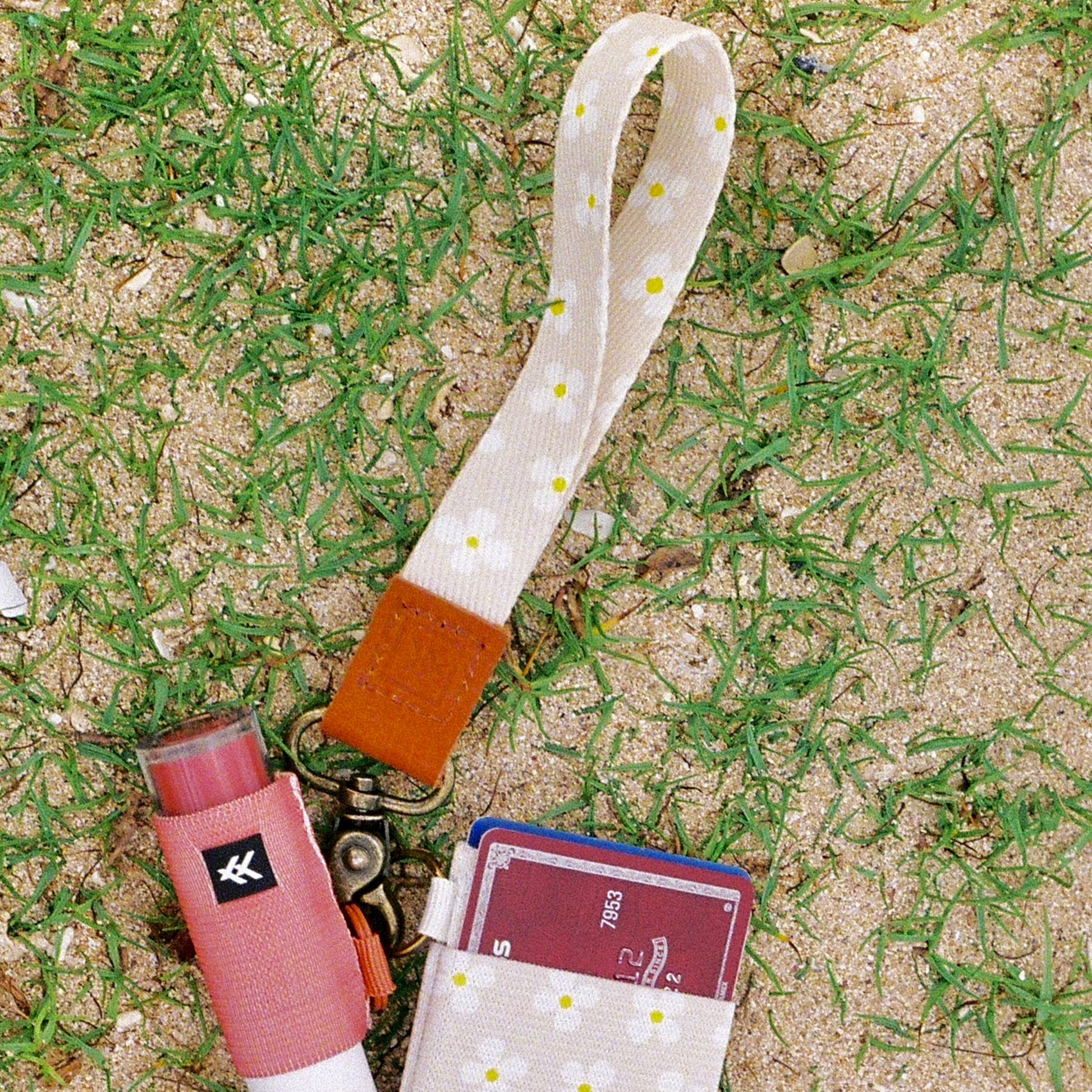 Wristlet Keychain - Luna Beige - Thread®