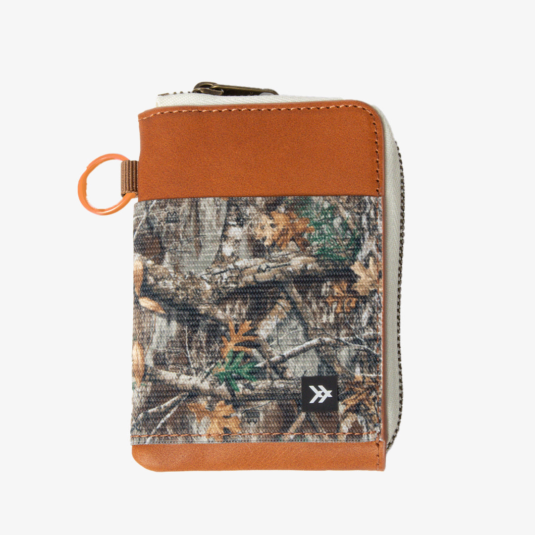 Leather Zip Wallet - Realtree Edge - Thread®