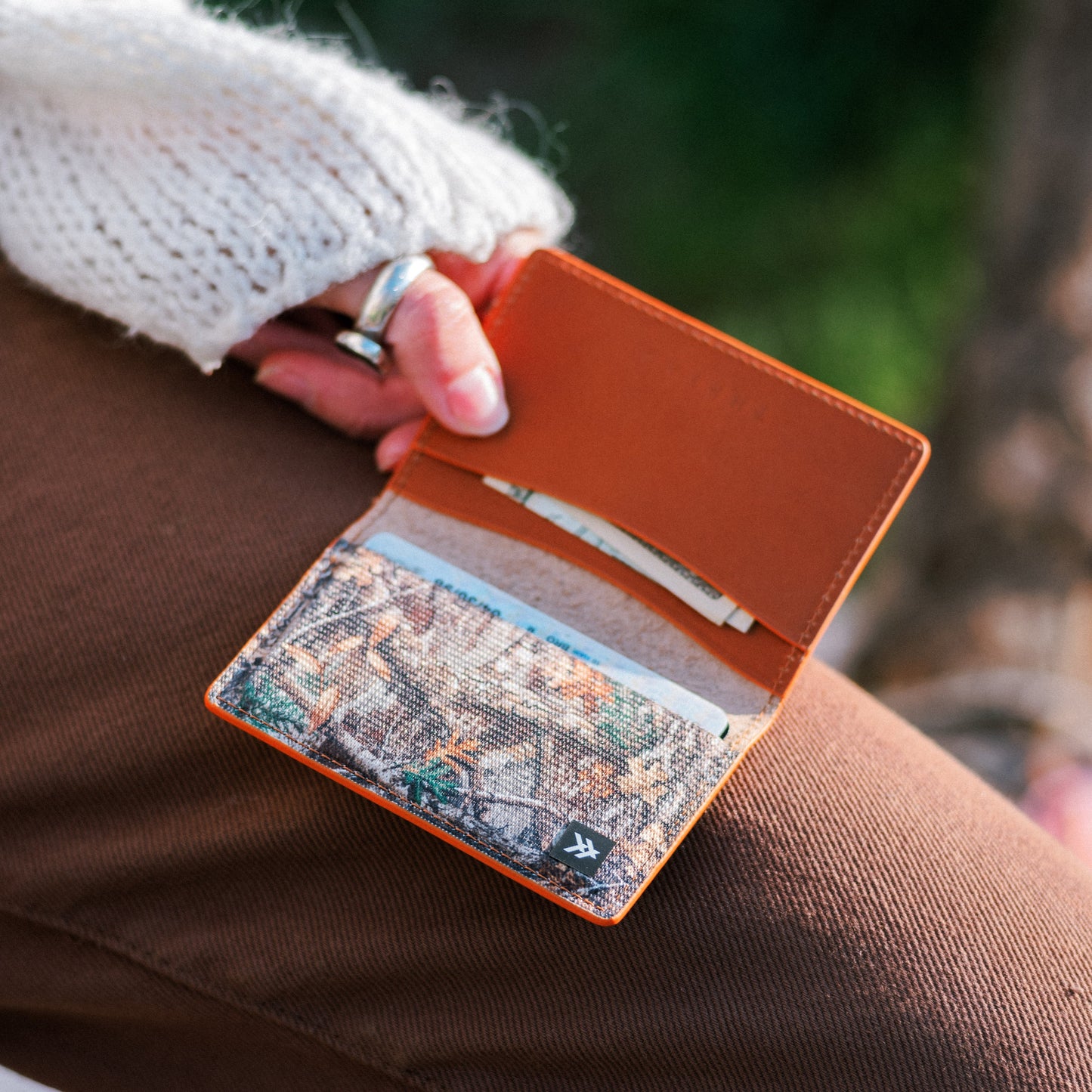 Leather Bifold Wallet - Realtree Edge - Thread®
