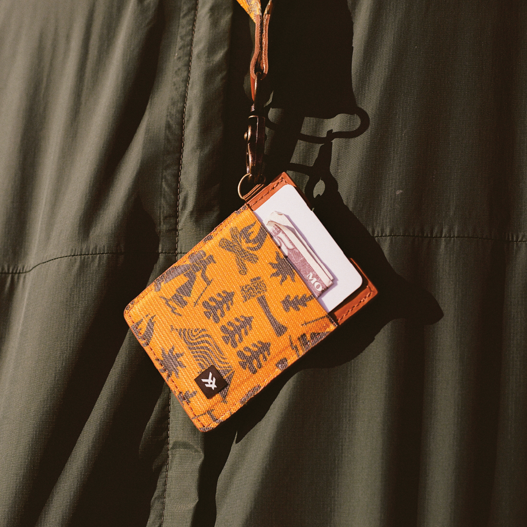 Vertical Leather Wallet - Camp 404 - Thread®