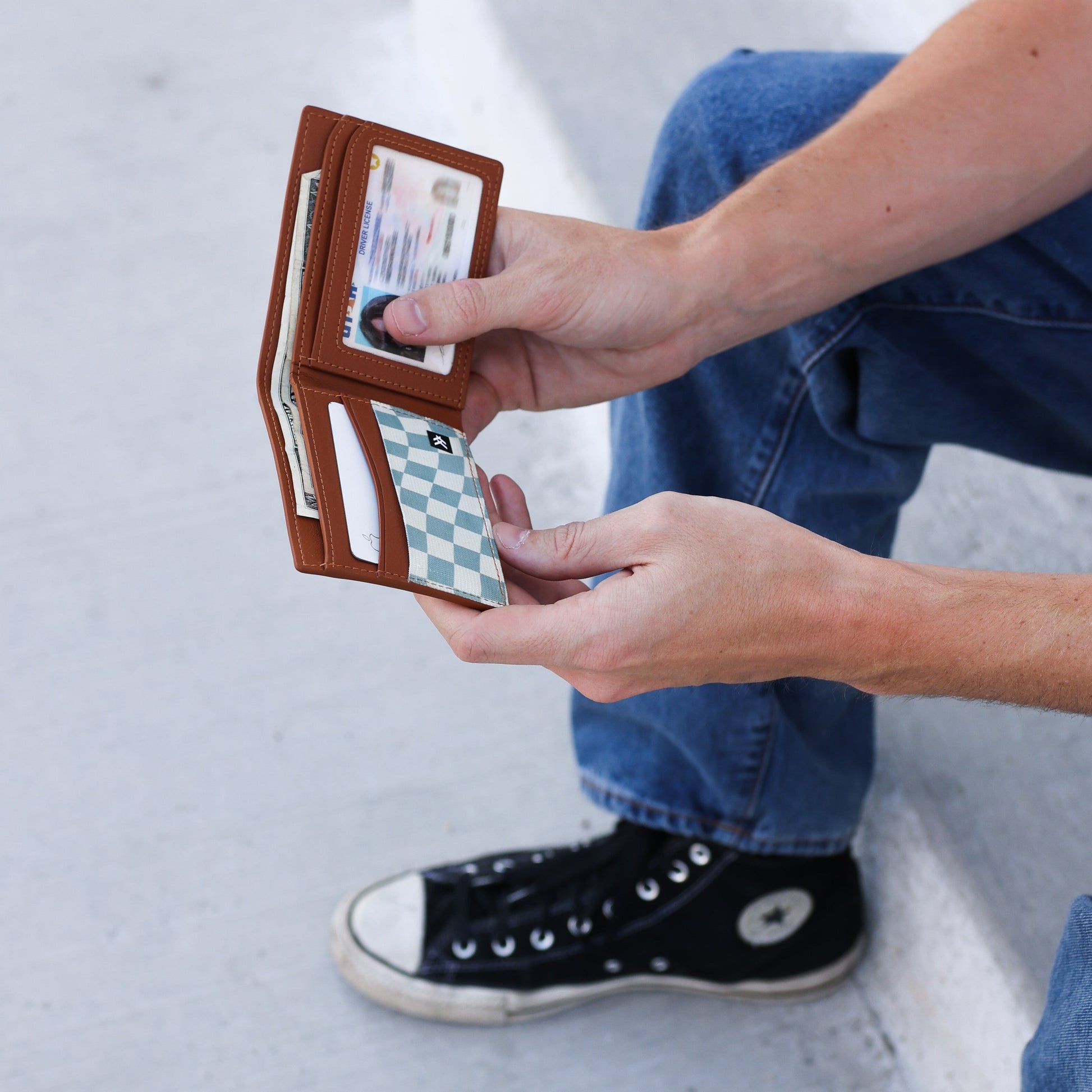 Vegan Leather Bifold Wallet - Jupiter Aqua - Thread®