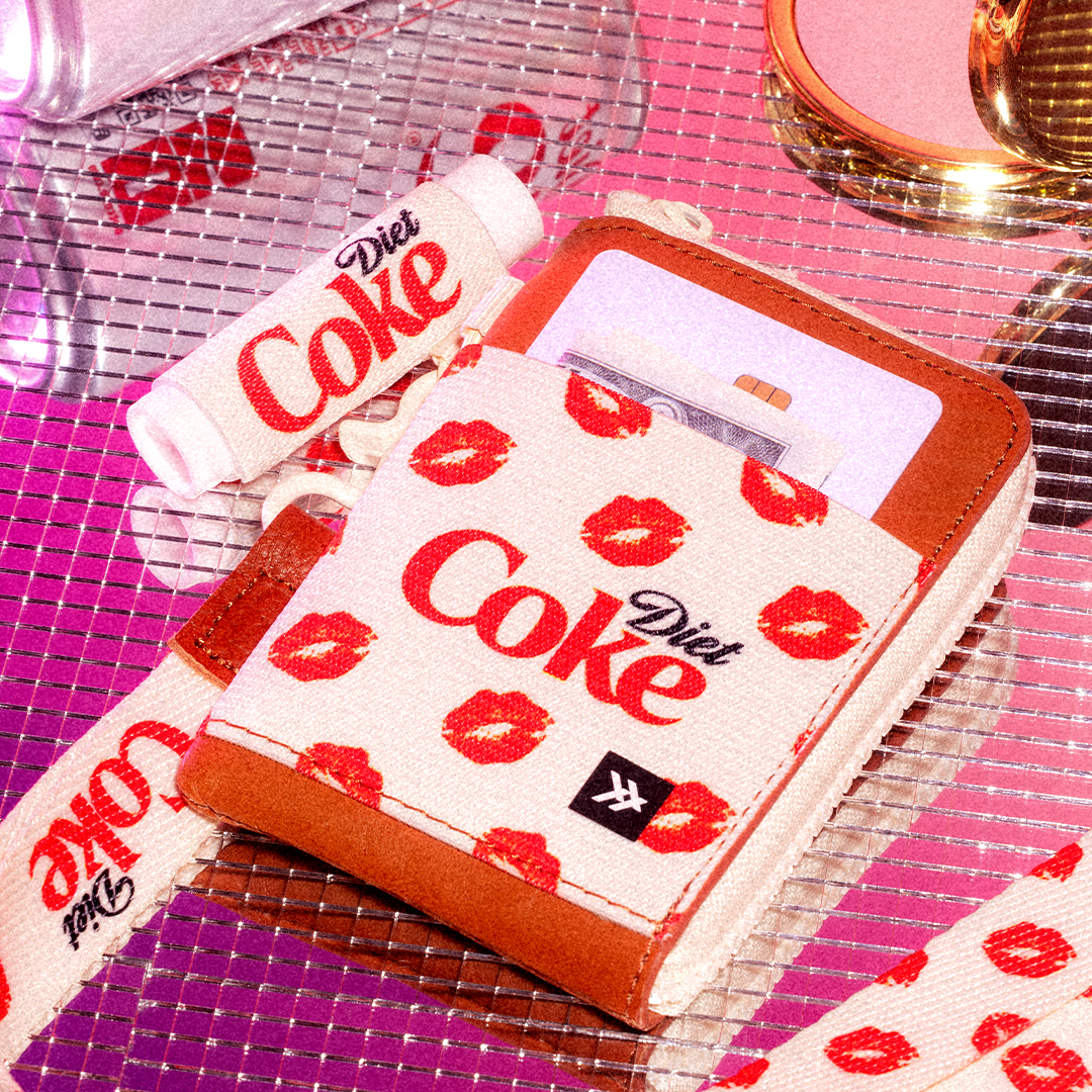 Leather Zip Wallet - Diet Coke Kiss - Thread®