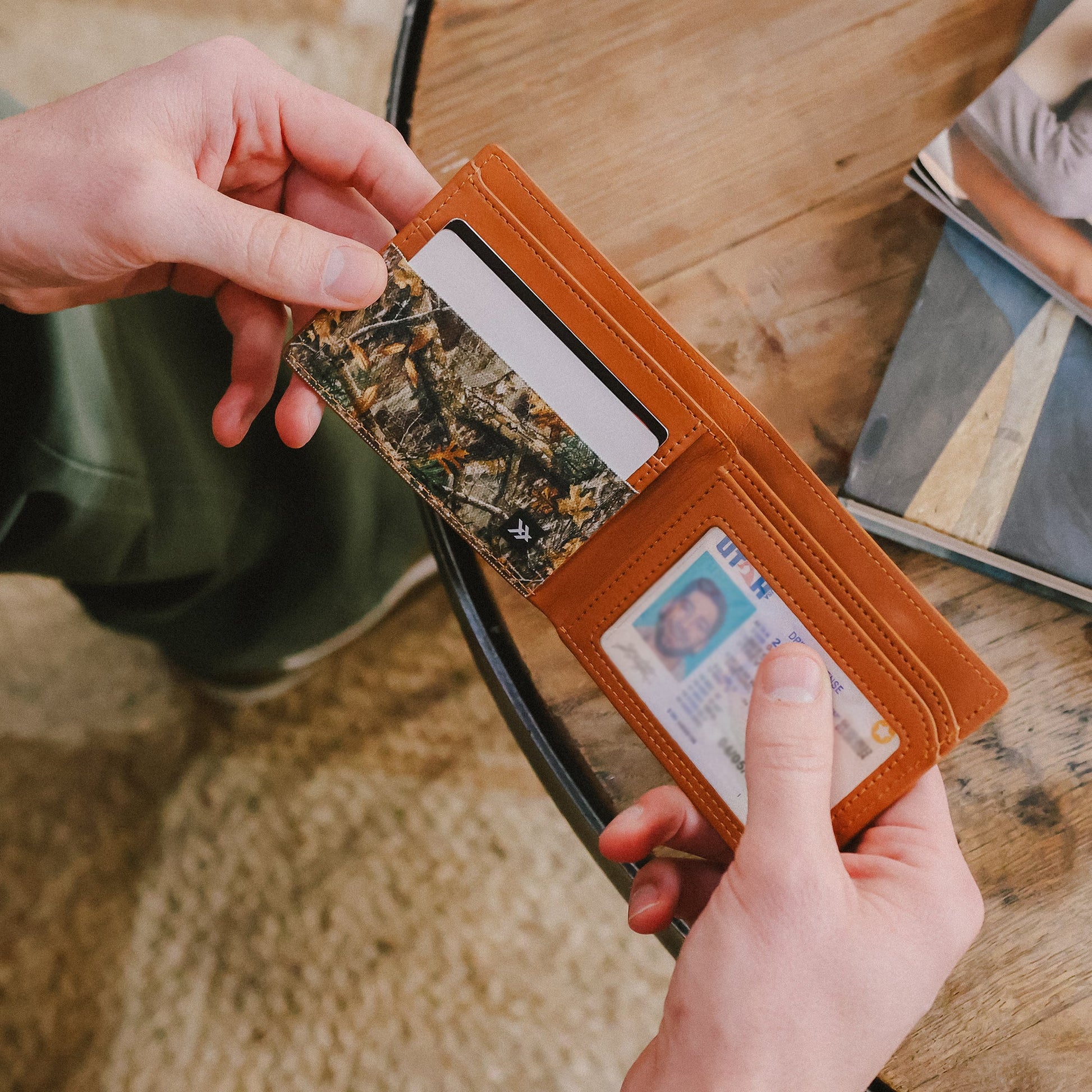 Vegan Leather Bifold Wallet - Realtree Edge - Thread®